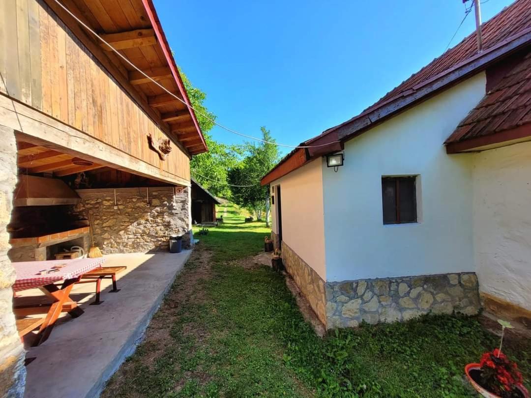 Etno Guest House Lalovic Tjentiste Exterior photo